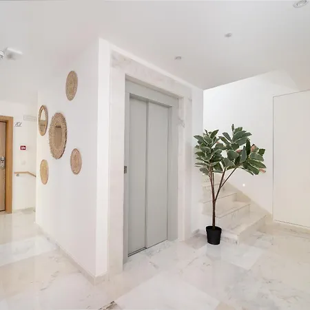 Apartamento Safira 302 *