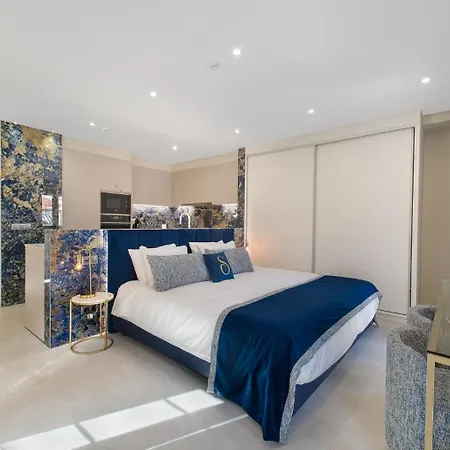 Safira 302 * فونشال